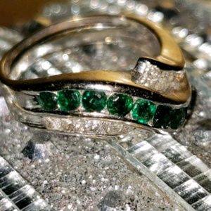 14k Emerald & Diamond band